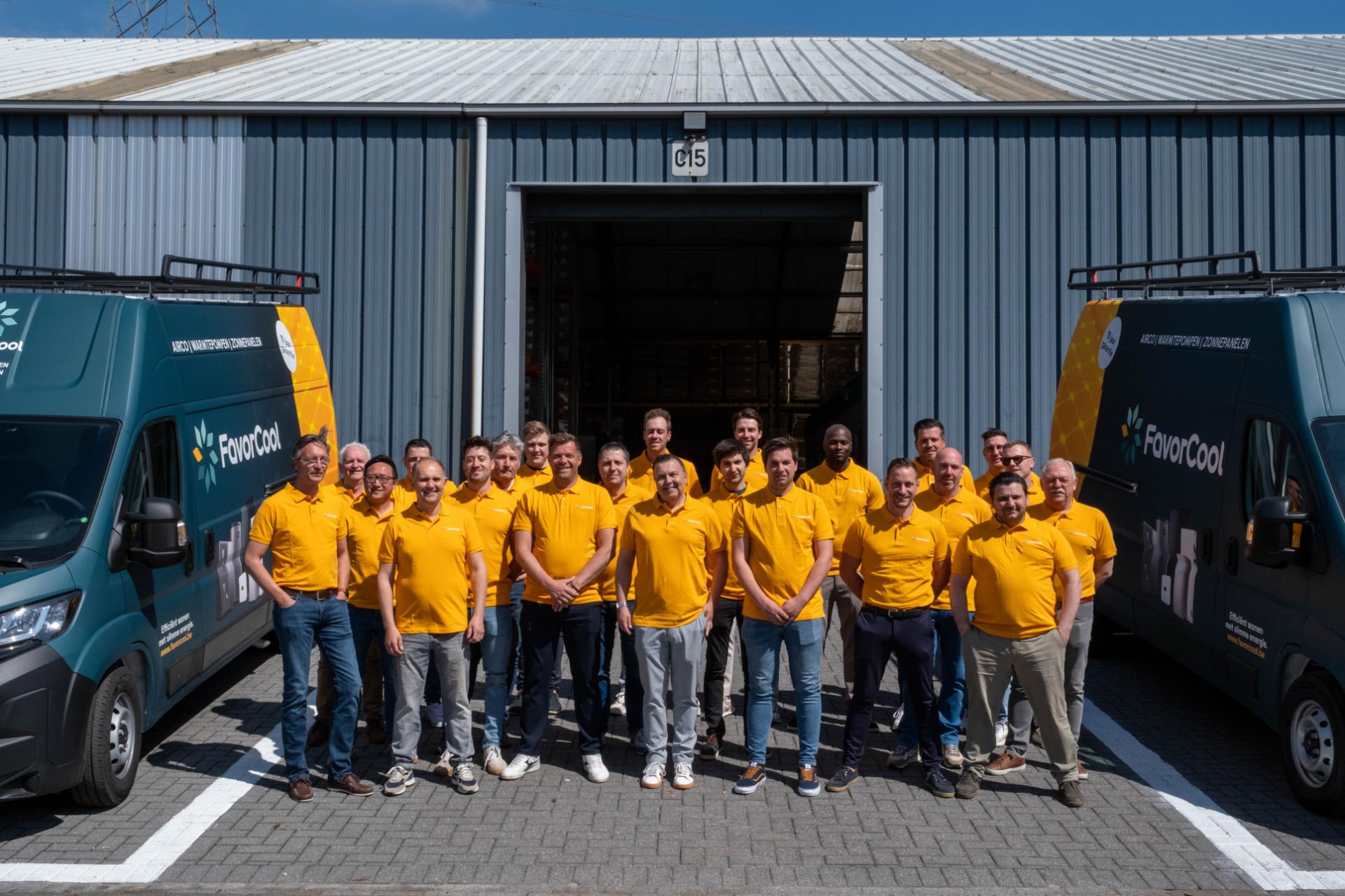 Groepsfoto Favrocool Geleshirts